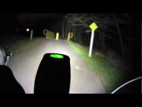 Niterider MiNewt 600 USB Light Review from Performance Bicycle
