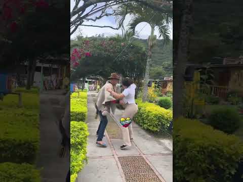 bailando carranga en chinacota hotel colonial juepale #carranga #baile #nortedesantander