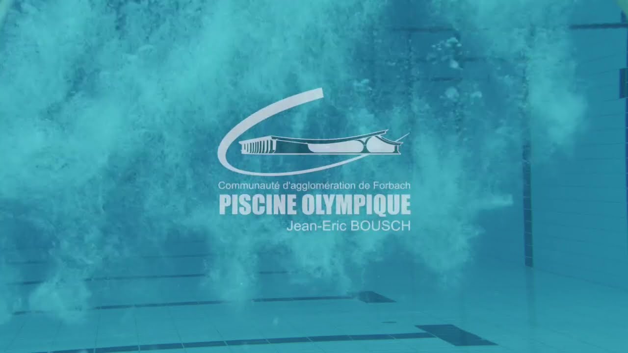 Bassin olympique de 50 m  avec muret de séparation mobile/ 8 lignes d&#039;eau / T° eau de  26° / rebords immergées et plots de départ de chaque côté du bassins / profondeur  de 2,00 m avec 1,46 sur 2,50 m au niveau du mur immergé de séparation (Signalisation prévue de part et d&#039;autre du mur avec un retour de 3 m pour annoncer l&#039;obstacle