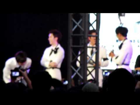 110430 2AM in Manila -  Seulong, Changmin, Jinwoon dance