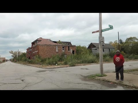 CHICAGO'S SAD AND EMPTY NEIGHBOR / GARY INDIANA
