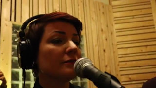 "Polly" - Single Girl, Married Girl - LIVE Cover Video of Nirvana