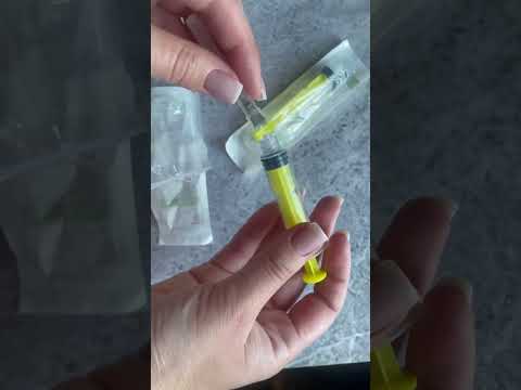 Шприц 2 мл Luer Lock медицинский инъекционный (Луер Лок) трехкомпонентный с иглой 23 G (0.6*30 мм) - фото 1 - id-p3141784420