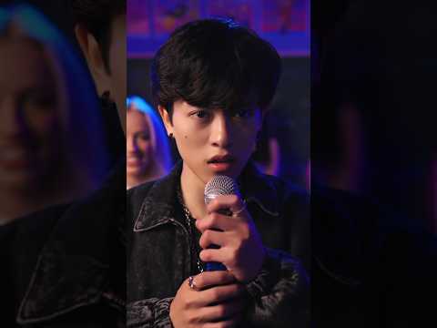 AU TEAM is PERFORMING 🎸💙