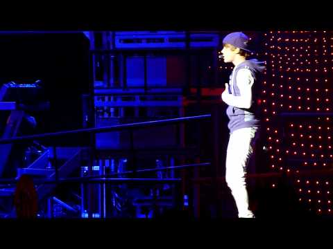 (HD) Justin Bieber Run Away Love & I'll Never Let You Go- Vancouver High Quality