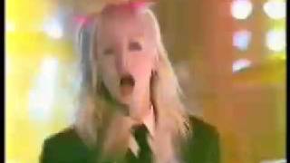 Shampoo perform Girl Power live on TOTP (version 2)