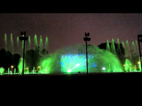 110605 MVI_7841 Fountain show in Lima.MOV