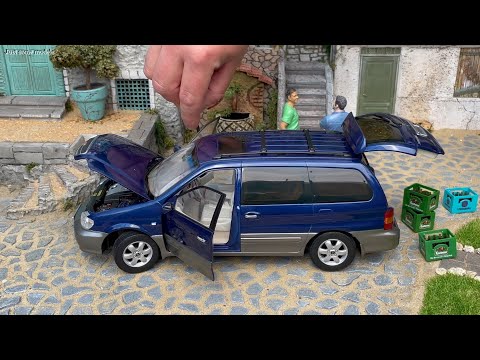 1:18 Kia Carnival 3.5 V6 first gen facelift (KV-II) 2001 - Paudi [Unboxing]