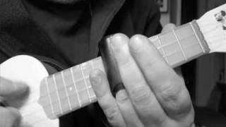 Malaxe - Alain Bashung - Plastic ukes (TV Pal Baritone + Amuse Peace)