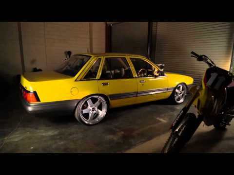 INSIDE GARAGE: Steve's '86 Holden VL Commodore