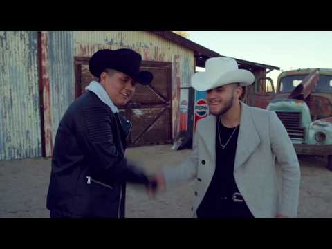 Me Anda Buscando la Traición — YouTube