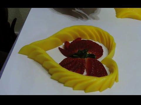 Carving fruit for beginners, lesson 3 - Arte com fruta e legumes
