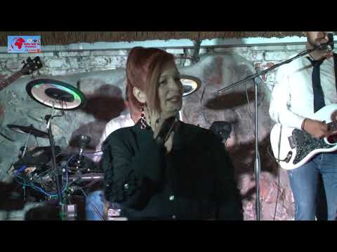 Nina Pavic   Davaj me, mila mamo davaj me LIVE XVIII Festival  Zlatni Glasovi 2020/D.Jovanovic