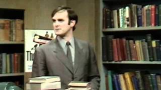 Monty Python's Flying Circus - 1x04 - Owl Stretching Time (subtitulado) parte 2/2
