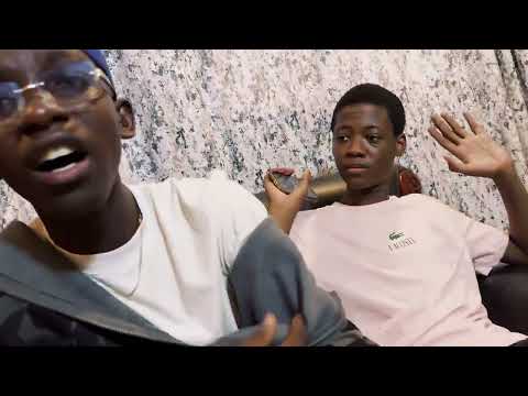 MØMØ- Cómo Estás ? ( CLIP OFFICIEL)                             