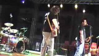 The Beandoles - Crash into me