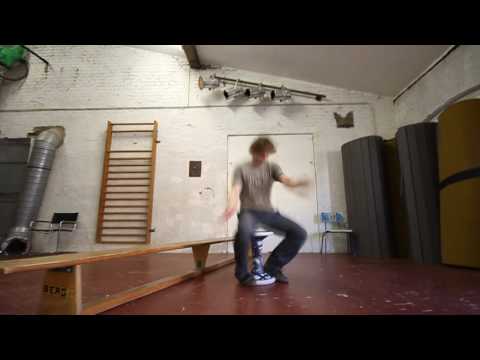 #09 R.A.W. Sessions - SALZIG Sporthocker