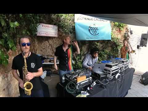Cool Up & Sherlock Horns ft Tenor Mario - Live at El Corral de las Cigueñas (Cáceres)