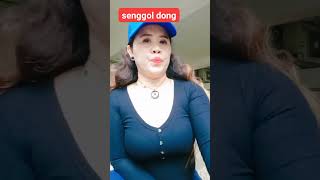 Download lagu Tante Rahma Live Lagi Guys #shorts mp3
