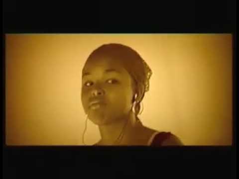 LOLA  -  Tsy misy ahotran'i  NENY ( Clip Officiel )