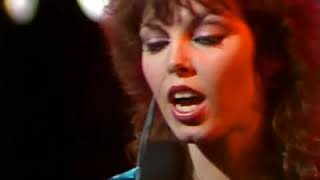 Pat Benatar - Shadows Of The Night