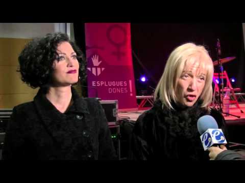 Sopar de dones a #Esplugues amb l'actuació d'Elena Gadel