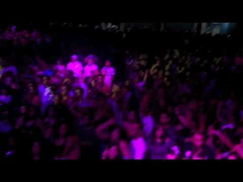 Javy The Flow & Yomo @ Planet Urban  - We No Speak Americano (Remix) [Live]
