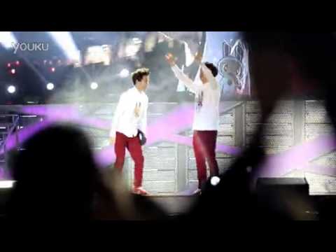[Fancam] 131019 D.O. 디오 - SMTOWN in Beijing ending