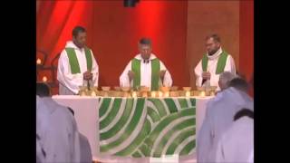 Video thumbnail of "Taizé: Eucharistie - Sanctus/Dieu Saint (2015)"