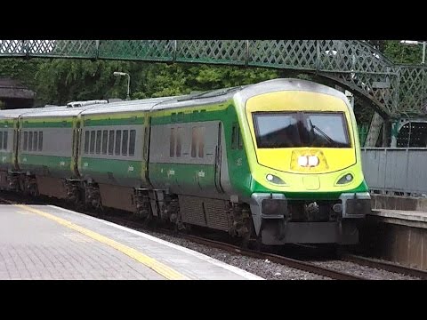IE 201 Class Loco + Mark 4 Intercity Train - Portarlington Station, Laois