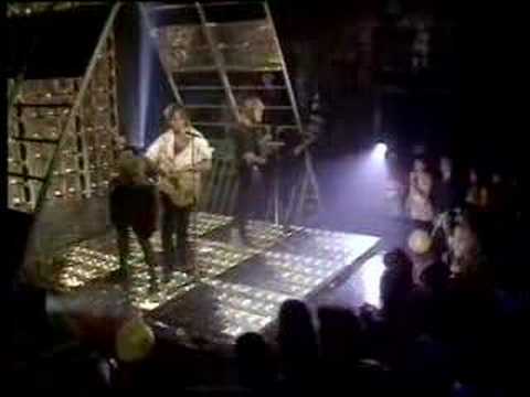 Bucks Fizz - Talking in your sleep (TOTP Train Arriving)
