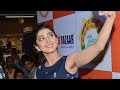 UNSHAVED ARMPIT HOT N SEXY BOLLYWOOD ACTRESS HAIRY ARMPITS BOLLYWOOD ACTRESS HAIRY ARMPITS