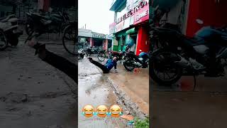 Download lagu Pria terpeleset saat hujan | video viral | #youtubeshorts mp3 Download lagu Pria terpeleset saat hujan | video viral | #youtubeshorts mp3