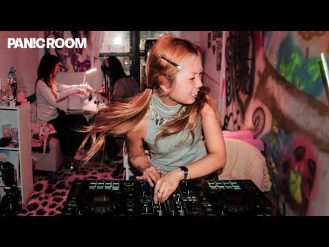 Hyperpop & Dubstep mix in an NYC Nail Shop | Tiffany Day