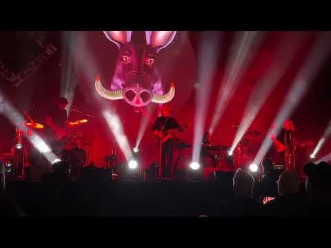 Brit Floyd - Pigs (Three Different Ones) (Pink Floyd) - 7-13-2025 - Henderson, Nevada