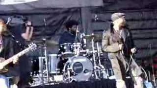 The Roots - Rising Up (Live)