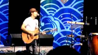 Download lagu Jason Mraz - Three Little Birds (with I'm Yours segue) - Toronto, 08/15/09 - Gratitude Cafe Tour mp3