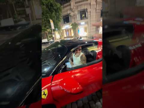 GEOLIER MOSTRA LA FERRARI AI SUOI FAN #geolier #ferrari #fan #fypyoutube #perte #neiperte #fypviral