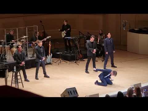 Joey Mcintyre & NKOTB "Please Don't Go Girl" Carnegie Hall 1/14/23