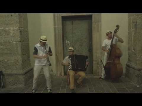 Street Whispers - Astor Piazzolla - Libertango