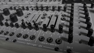 Video thumbnail for Behringer - System 100, 121 Dual VCF - Unboxing and some noise! by 56k Audio