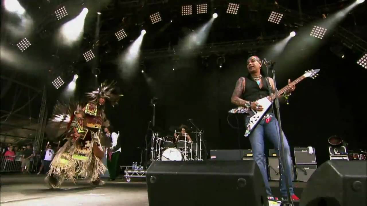 Jimi Hendrix Classic Voodoo Chile ROCKED by Micki Free at Hyde Park London - YouTube