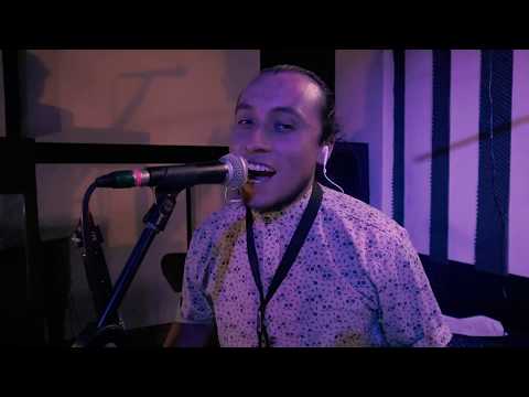 Los Guatis - Mi Tierra Es Una Sola (Live)