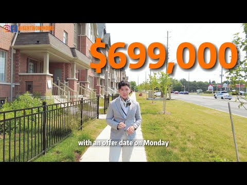 INSIDE a $699,000! Townhouse in WHITBY CANADA | Comes with Characters| IS IT WORTH IT ????