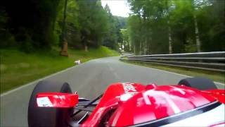 Macchina da Formula 1 in strada!