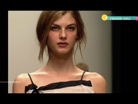Prada Spring 2000 Milan Collezione Donna Primavera 2000 Part 1 Only On Fashion Girls