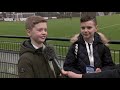 Drukte langs het trainingsveld van FC Groningen