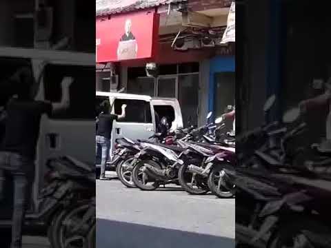 Pantesan Hancur..!!! Inilah Ulah Oknum pegawai jasa Pengiriman yg tidak bertanggung jawab !!!