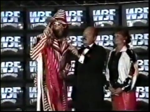 Macho Man and Miss Elizabeth attend WBF Championship (06-23-1991)