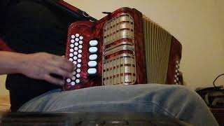 Es Alguien Más - Intocable